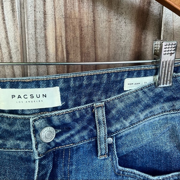 NWT Pacsun Mom Jeans - Host Pick! - Picture 3 of 5